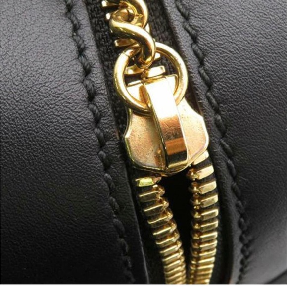 ✨💎LIMITED EDITION 💎✨GUCCI Tiger Denim Japan Exclusive Camera Bag. - Picture 13 of 15